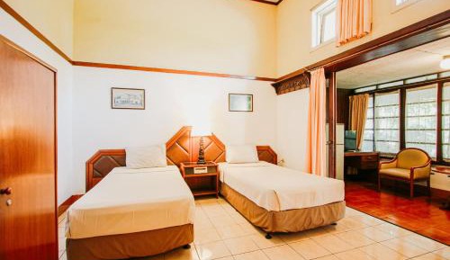 Superior Twin Room
