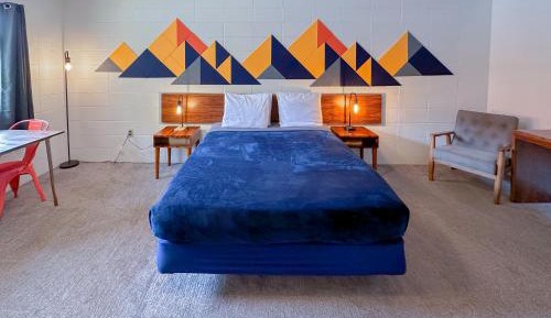 Queen Room