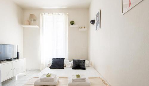 One-Bedroom Standard Apartment
