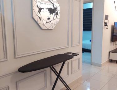 Apartment with Pool View 