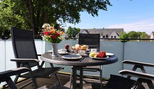 Three-Bedroom Apartment with Balcony