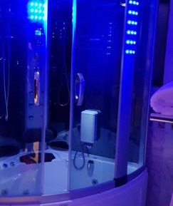 Deluxe Suite with Spa Bath