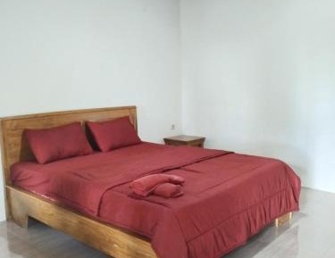 Family Room with Garden View