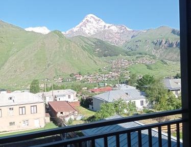 Twin Room with Mountain View