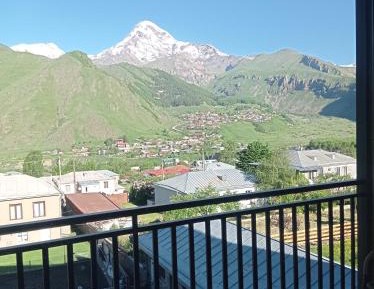 Twin Room with Mountain View