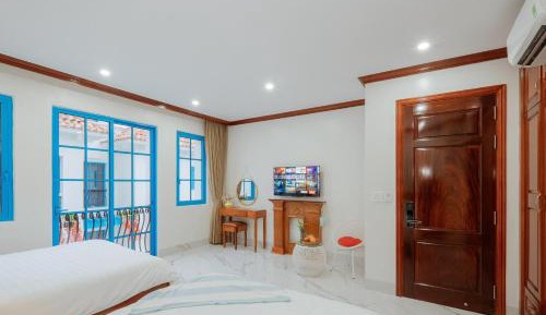 Villa - Beach Front