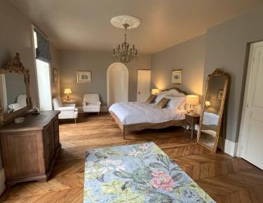 Junior Suite with Balcony