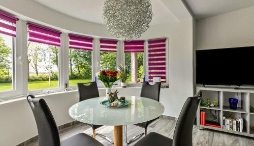 Superior One-Bedroom Apartment