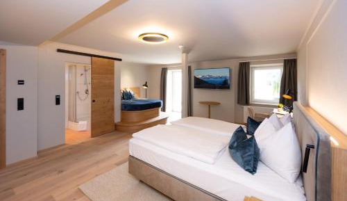 Superior Double Room with Balcony