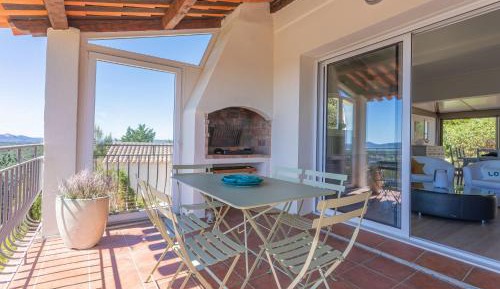Villa with Sea View