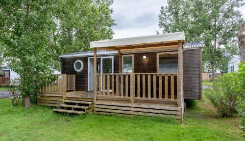 Three-Bedroom Superior Apartment