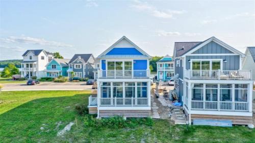 Two-Bedroom Holiday Home