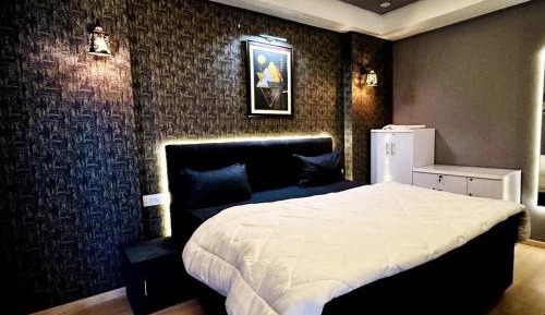 Suite with Balcony