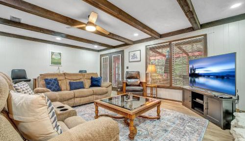 Four-Bedroom Holiday Home
