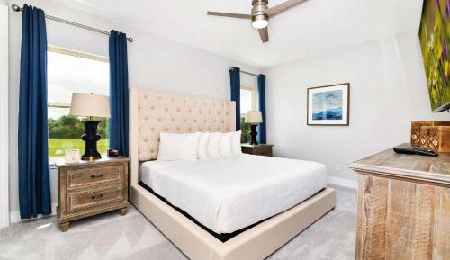 3 Bedroom Luxury Townhome w/Patio