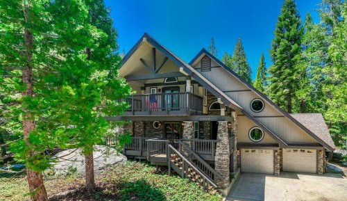 Three-Bedroom Townhouse