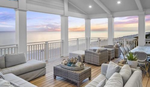 Four-Bedroom Holiday Home