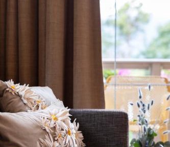 Apartment with Lake View