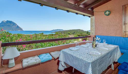 Three-Bedroom Superior Apartment