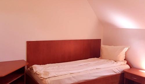 Economy Twin Room