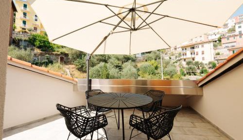 One-Bedroom Apartment with Sea View and Terrace