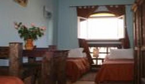 Triple Room with Medina view