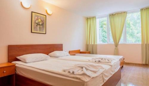 Large Twin Room