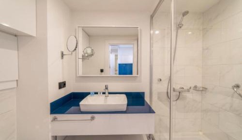 Studio Apartment with Sea View