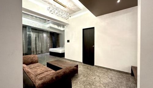 King Suite with Spa Bath