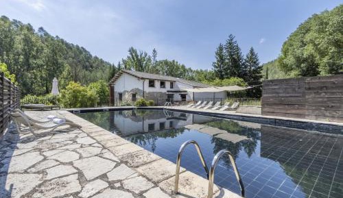 Villa with Garden View