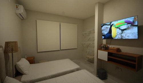 Deluxe Double Room (2 Adults + 1 Child)