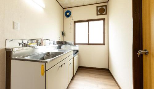 Double or Twin Room with Shared Bathroom