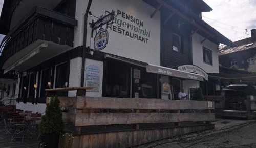 Deluxe Double or Twin Room with Mountain View