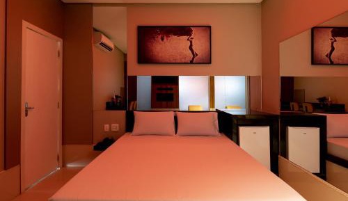 Suite with Hot Tub