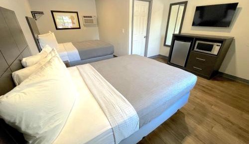 Queen Room with Two Queen Beds