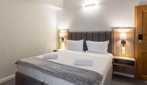 Economy Double Room - Eden 4 & 5