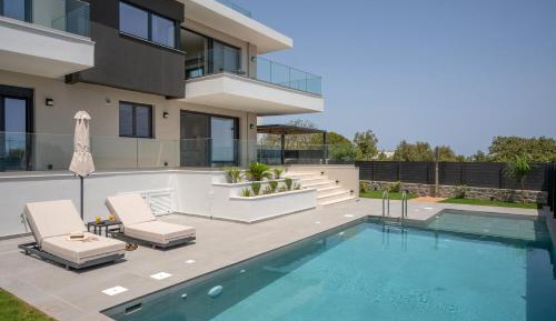 Anama Villa I, with Pool & Town View