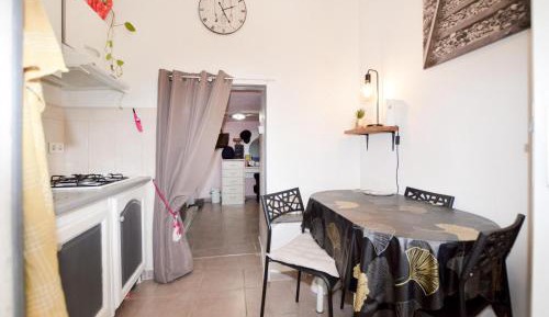 One-Bedroom Holiday Home