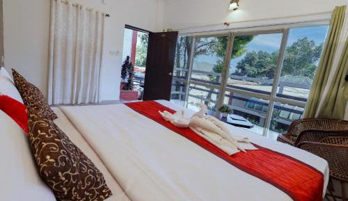 Deluxe Double Room with Balcony