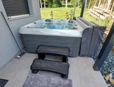 One-Bedroom Apartment with Spa Bath