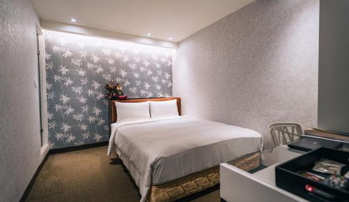 Double Room (No Window)