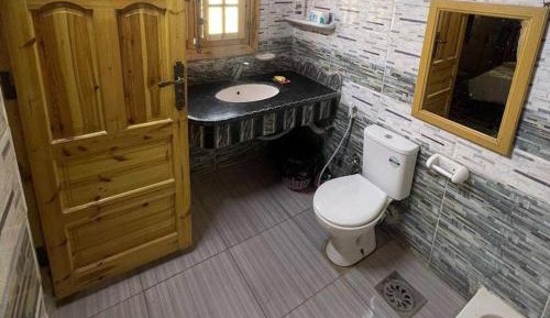 Deluxe Queen Studio 