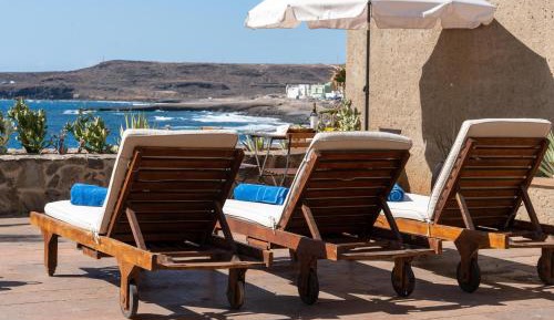 Villa - Beach Front