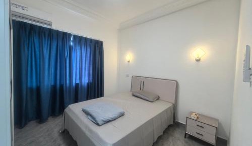 One-Bedroom Apartment with Rooftop Spa Bath