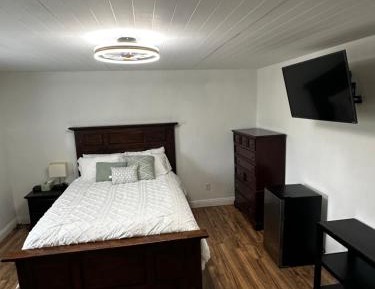 Queen Room - Disability Access
