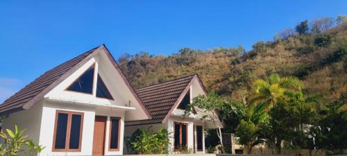 Superior Double or Twin Room with Pool View