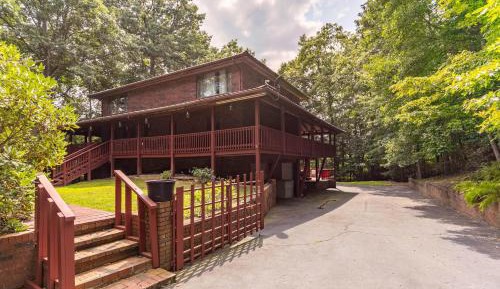 Four-Bedroom Holiday Home