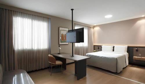 Luxury Double - 1 Queen Bed