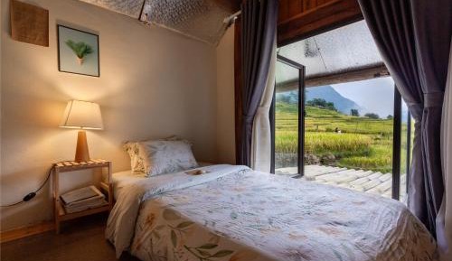 Single Room with Mountain View