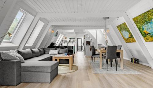 Three-Bedroom Holiday Home 